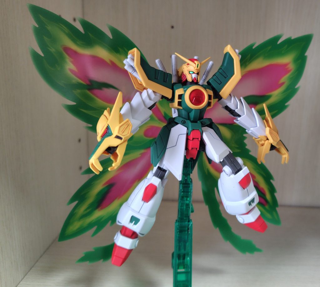 作品名：<p>ドラゴンガンダムさんの別のショットを撮りました。 腰痛も同じ姿勢が続くのも余計に固まりそうなので、アルトロンガンダムの写真もついでに撮りました😂 引き続きアップしますー。 ご心配おかけしましたが、無理せず製作も進めますー […]</p>