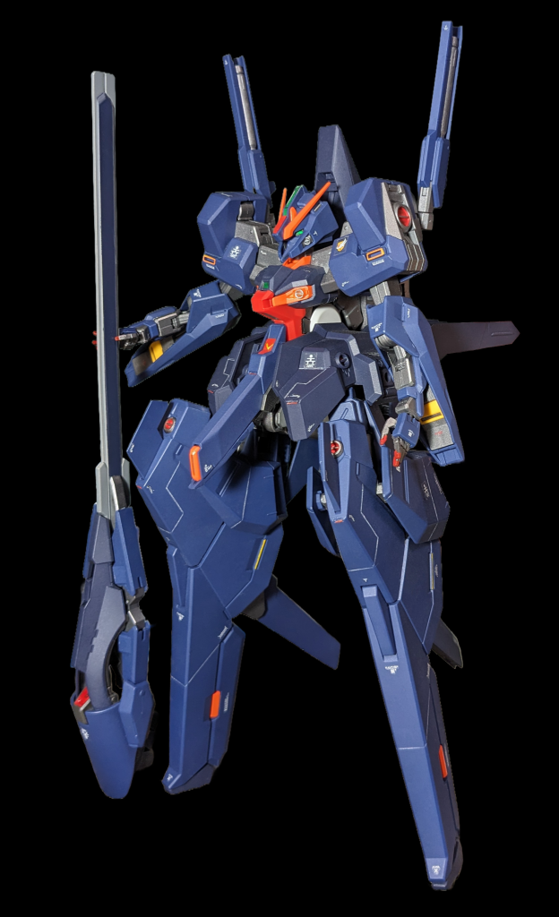 本キットに入っているコンポジットシールドブースターのブレード部は短い為、HGハイゼンスレイのブレードを流用機体が大きいからブレードも長くないとバランスが悪い