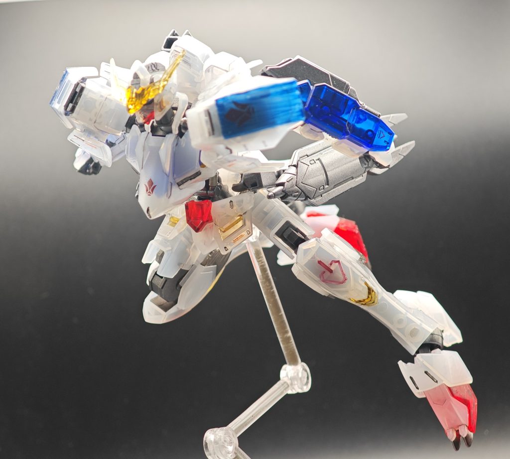 以上、UR企画第1弾でした。ちょっと寄り道にはなったもののこういうスペシャル感あるキットも中々楽しい事を再認識出来たという点では組めて良かったですかね。しかしながらこのままだとどんどん企画用プラモが溜まって行く…おまけに大問題児のル・シーニュも…あばばばばばば…