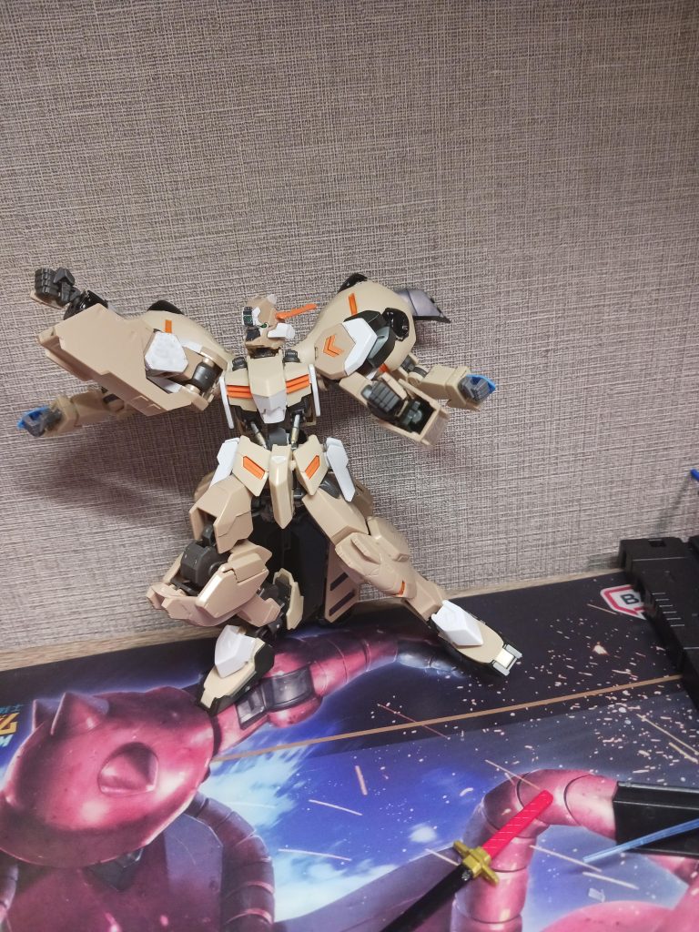 遠距離どころか近距離も行える機体です