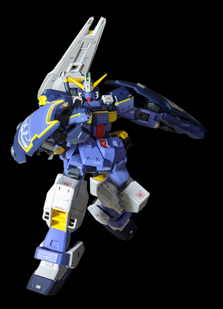 当時シールドブースターが複数無く、高機動形態にはできずやむなく通常盾を2枚装備またライフルも複数無かったので別のものをT3カラーに塗装して使っています