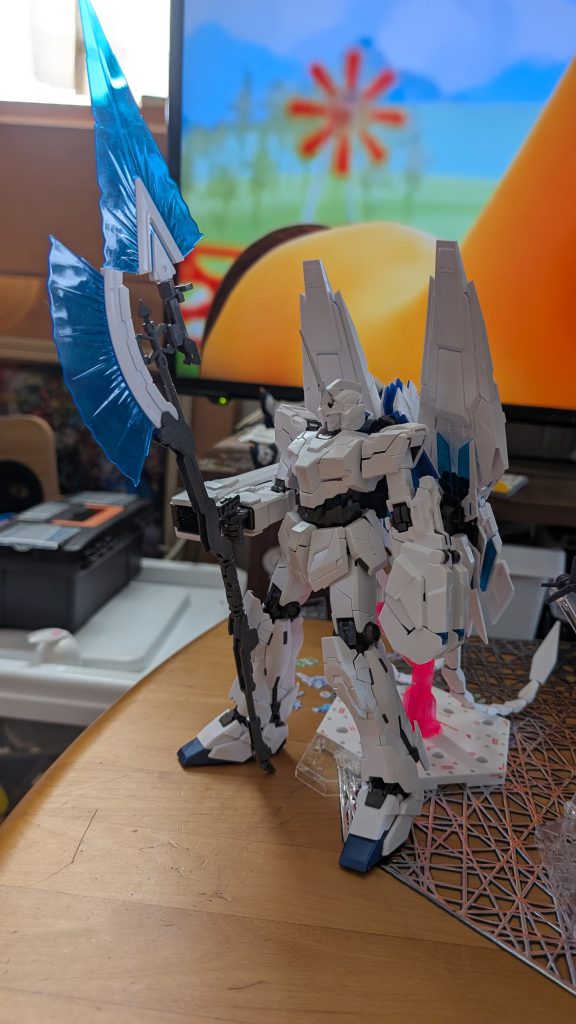 けっこう時間かけて、デカール貼りしましたが、素組のほうが触れるし、そんなに印象変わらなかったんで、やらなくてもよかったかなと思ってます😅