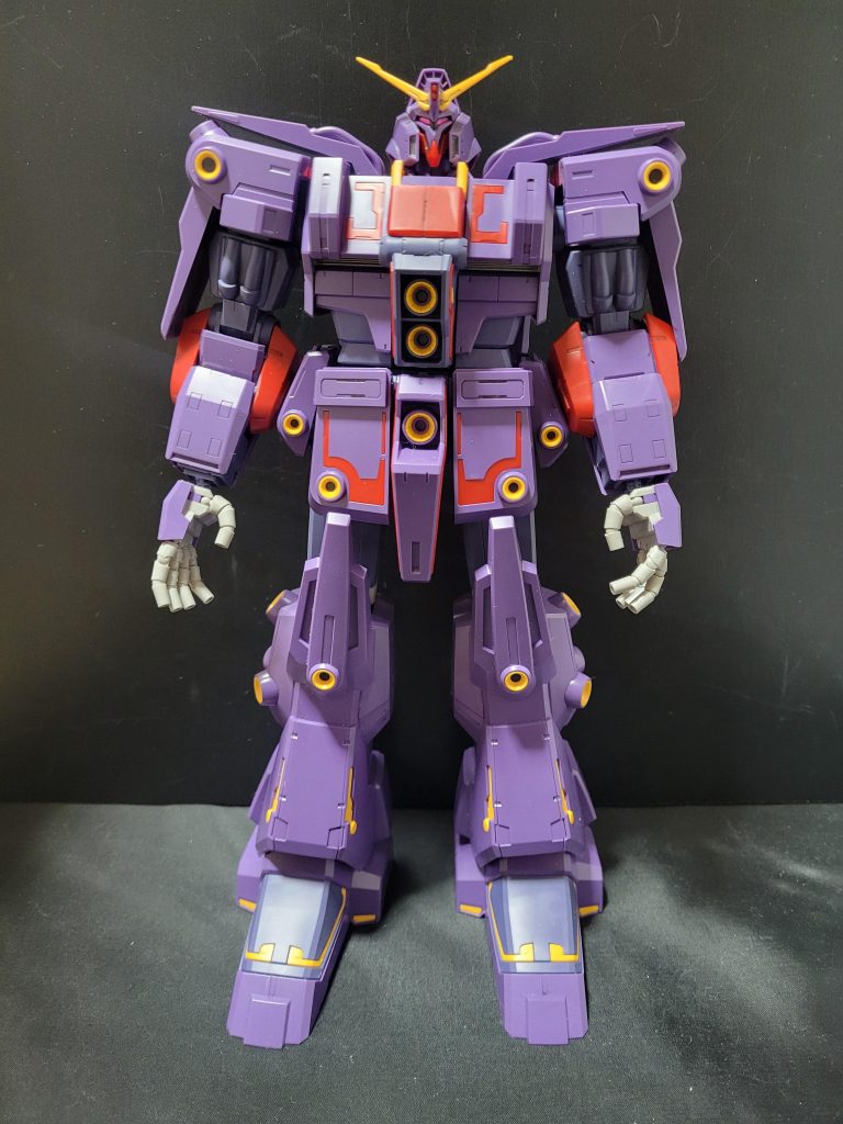 素立ちでもこの圧倒的な存在感はサイコガンダムらしいですね。