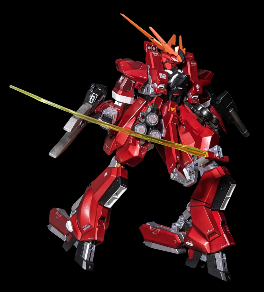 隠し腕はサーベルを縦、横どちらでも保持可能