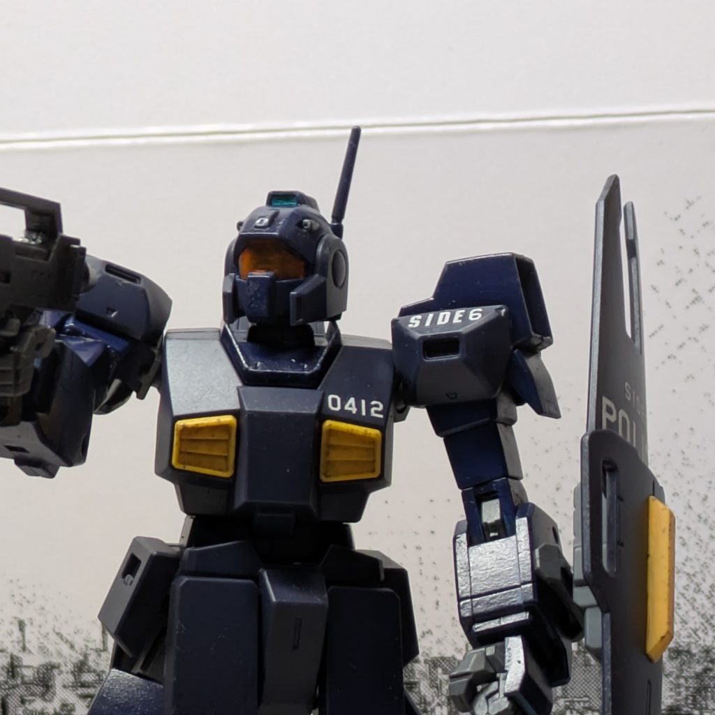 本来ならば中立コロニーとはいえ自治政府が存在するサイド6にMSを譲渡するのはデラーズ紛争後に国連にて議決された