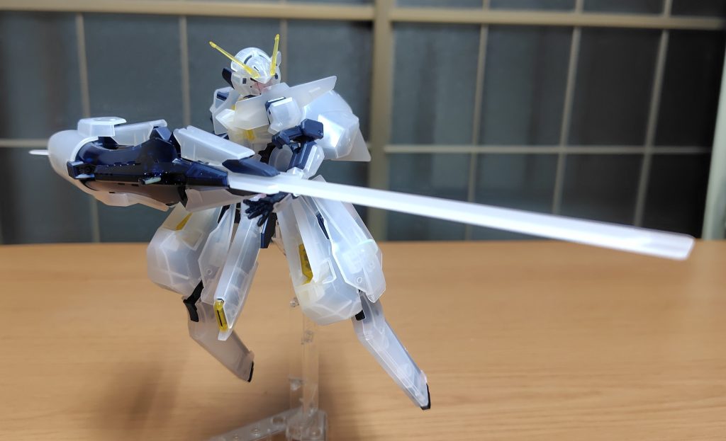 保持して構える事は可能。