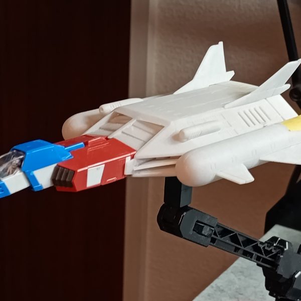 ＧＷ中に前々から製作しようとしていたコア・ブースターデジモと全パーツ出力して仮組みを行いました1枚目ざっくりと大まかに形状をラフモデリング2枚目ＭＧガンダム2.0とコア・ブースターのフィッティングを調整　ここがクリアできれば勝ったも同然3枚目ラフモデリングから本モデリングを開始デザインはカトキ版を参照にしています4枚目出力したものを仮組5枚目バックショット6枚目ガンダムちゃーん、しっかり面倒見てよね（5枚目）