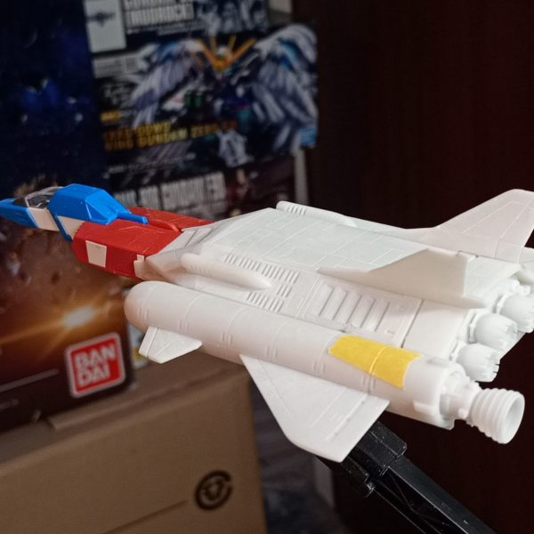 ＧＷ中に前々から製作しようとしていたコア・ブースターデジモと全パーツ出力して仮組みを行いました1枚目ざっくりと大まかに形状をラフモデリング2枚目ＭＧガンダム2.0とコア・ブースターのフィッティングを調整　ここがクリアできれば勝ったも同然3枚目ラフモデリングから本モデリングを開始デザインはカトキ版を参照にしています4枚目出力したものを仮組5枚目バックショット6枚目ガンダムちゃーん、しっかり面倒見てよね（6枚目）