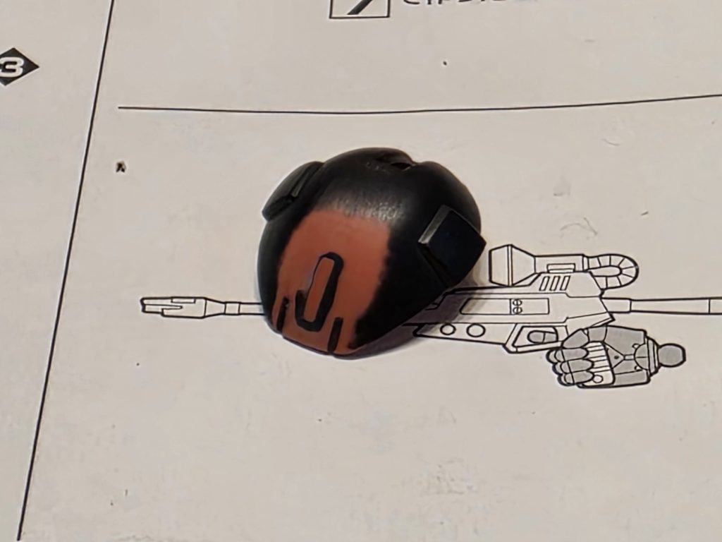 サフ吹き後にキットのアンテナを接着してからカットしてヤスリ研磨。