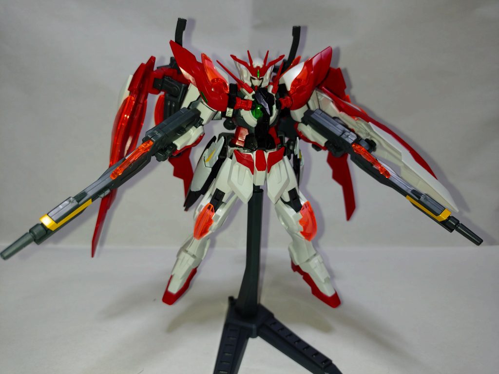 焔零暴風双銃(えんれいぼうふうそうじゅう)コレもHGBFウイングガンダムゼロ炎から流用した2丁のライフルで囲まれた時やピンチの時にローリングバスターで周囲の敵を屠る。