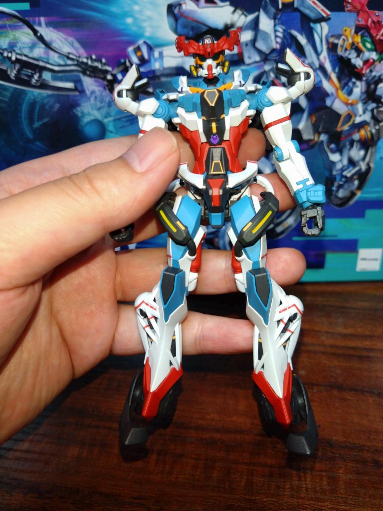 意外に小さいですｗ無駄に俺の手がデカく見えるｗ