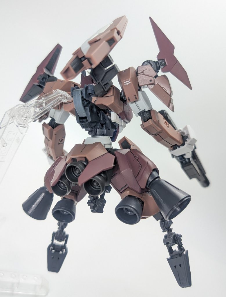 背面から見た時にバーニア沢山はロマンですよね！