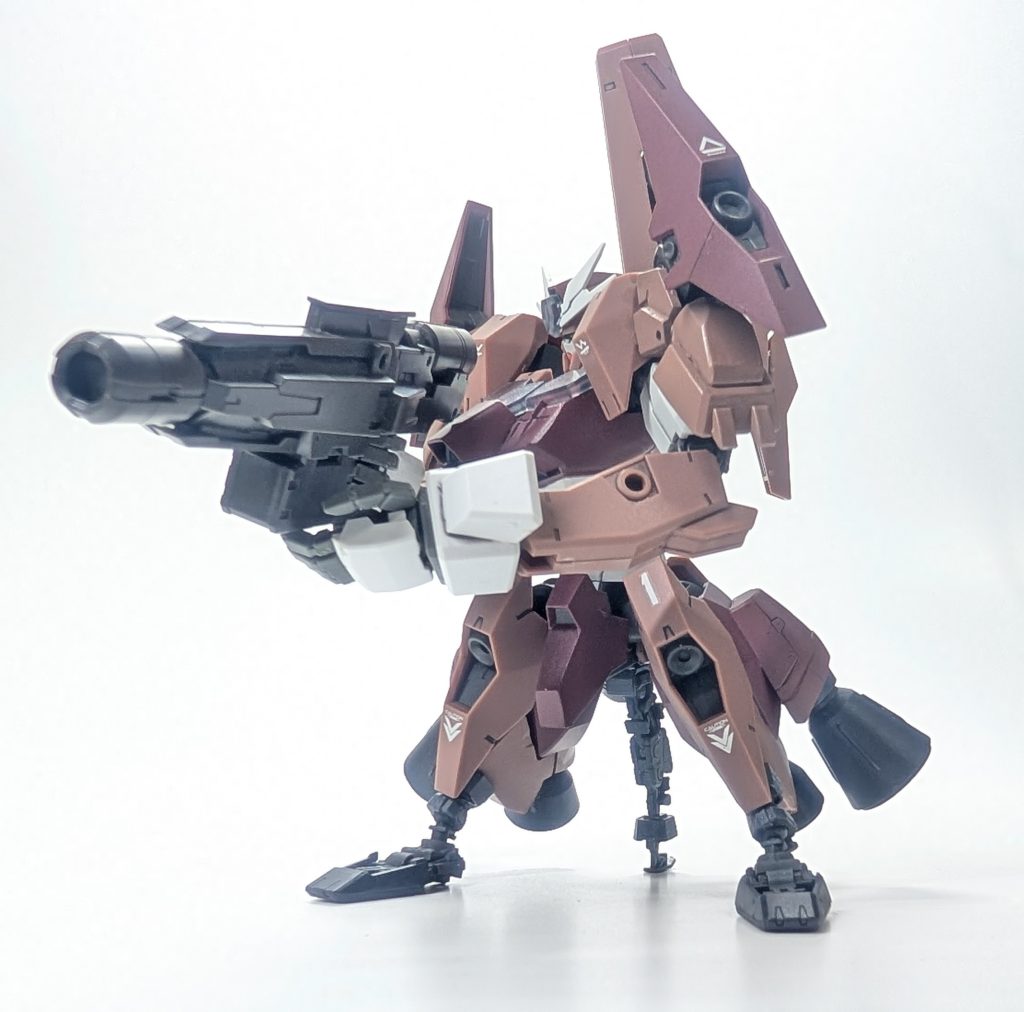 一応ランディングギア程度の意味で自立は出来ます