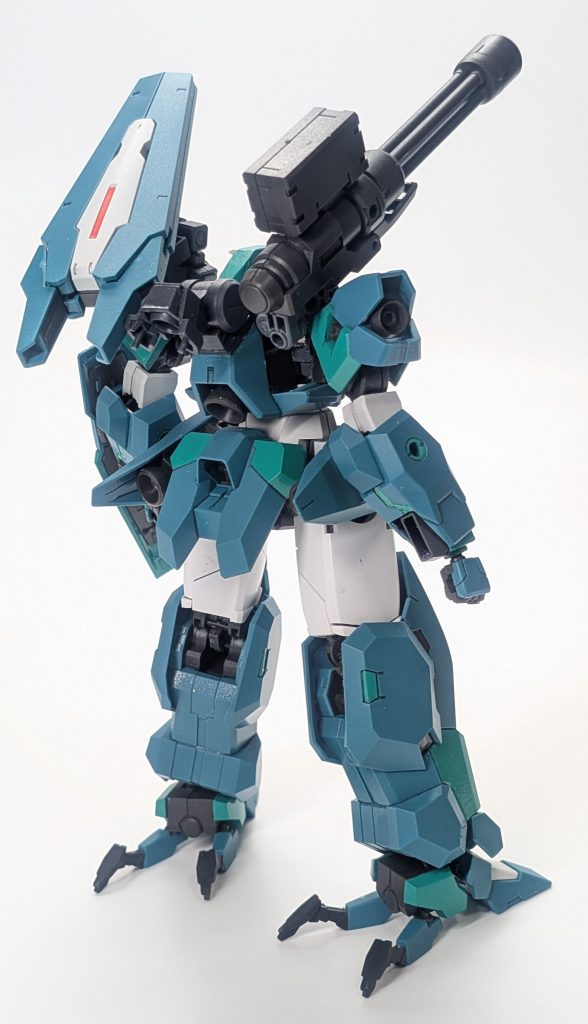 バーニアの増設、踵に爪を追加です。