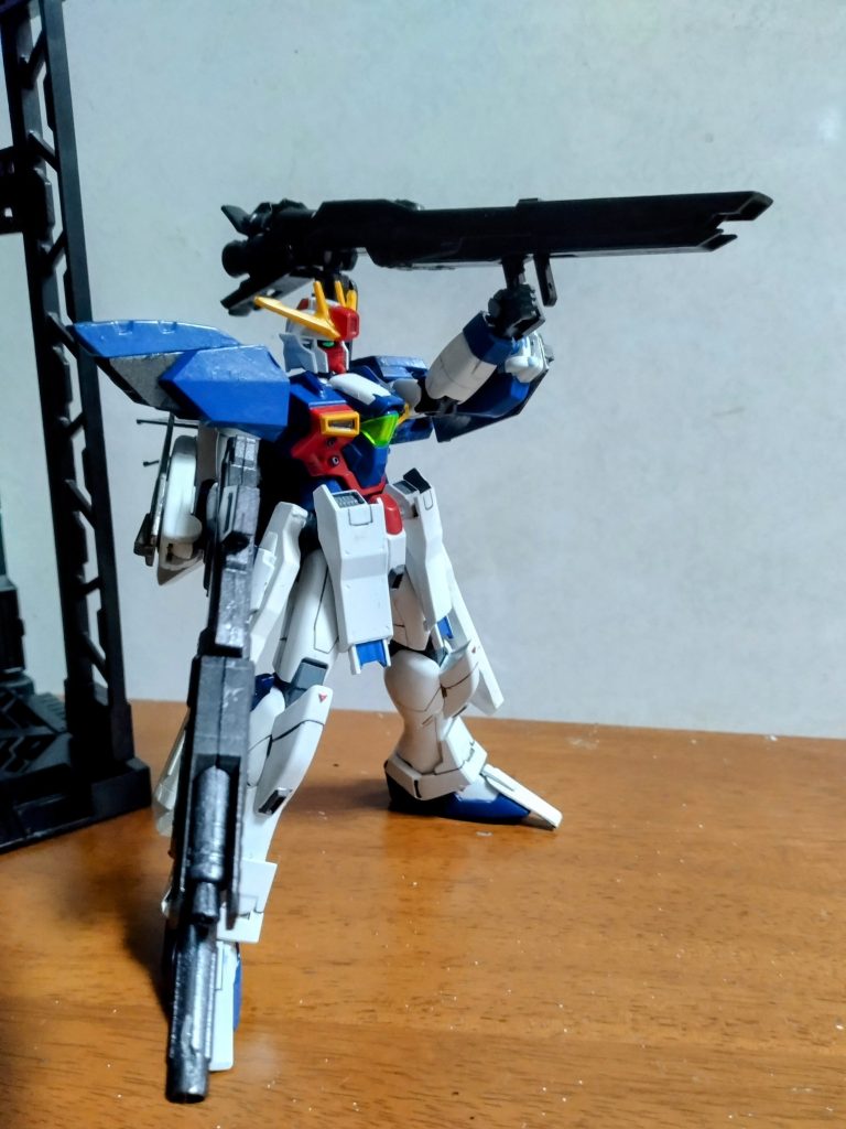 サテライトキャノンの形をモチーフにした普通のビームキャノンです