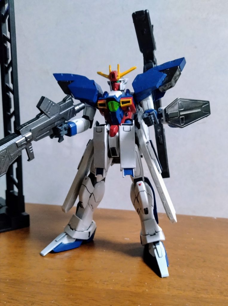 両腕の小型シールド