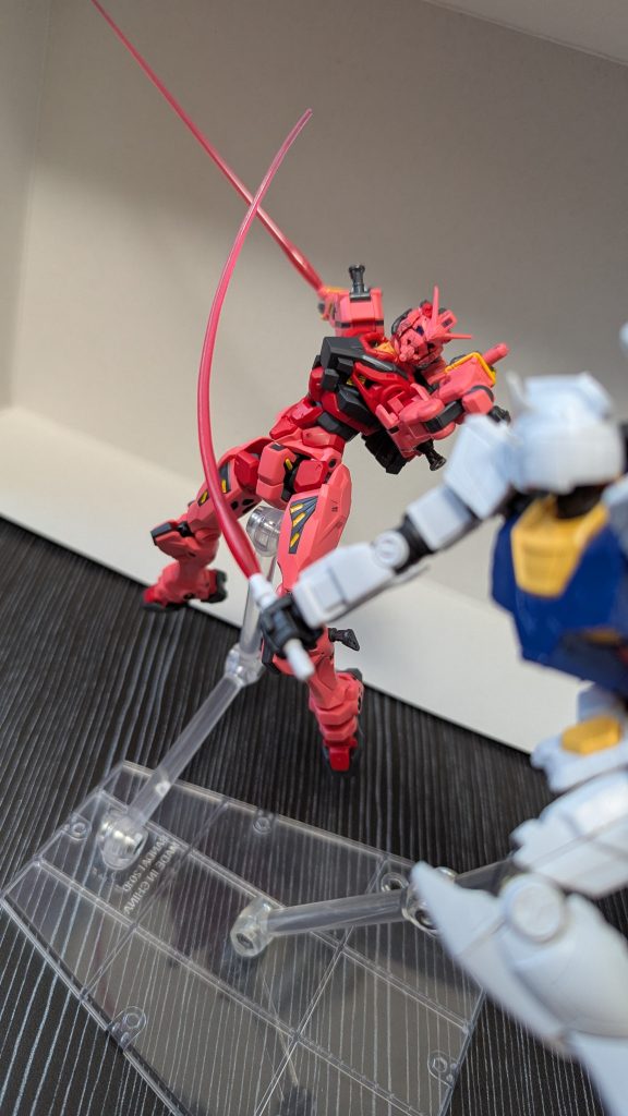 やるな、ガンダム！！