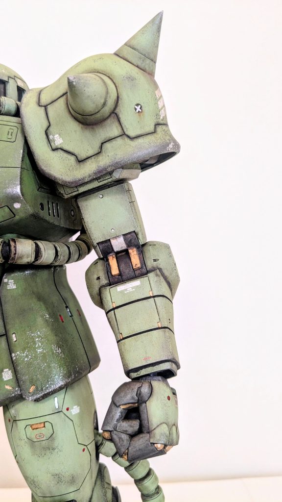 腕です。関節部分のメタリック塗装はらいだ~joe師匠のお家芸💡簡単で質感バッチリ👍