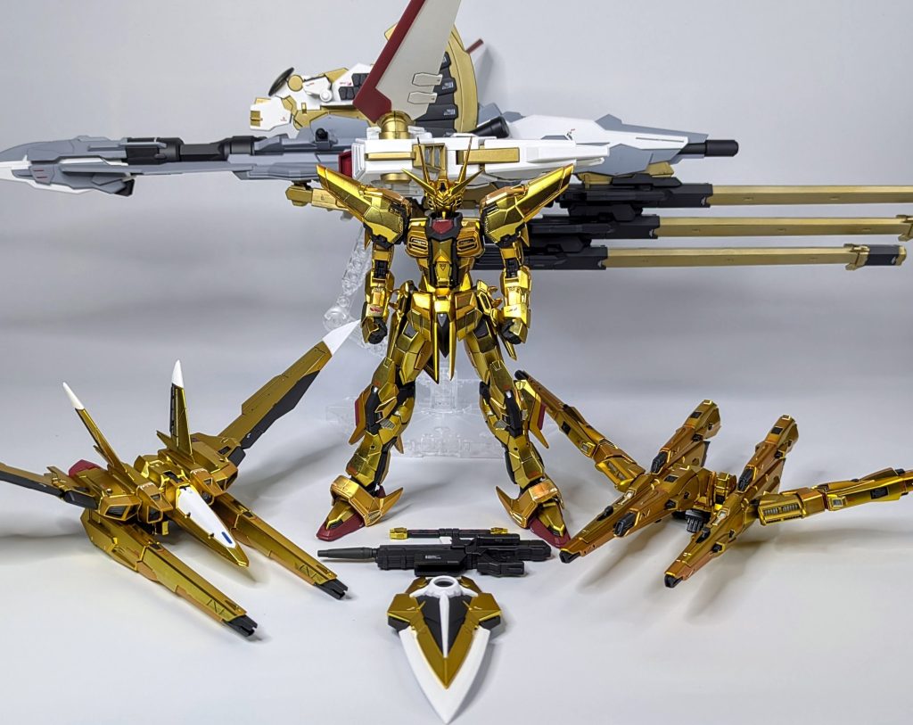 3キット分のボリュームは凄まじく、作り終えた時の達成感が半端なかったです。ゼウスシルエットが大きすぎて、我が家の撮影環境では収まりきりませんでした笑