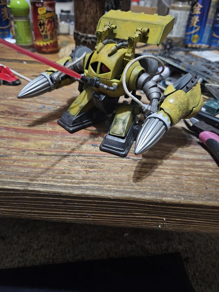 口部トーチは可動域を増してさらにビームを発生出来るようになった高温で岩盤を溶融出来るようになった他ビームサーベルも展開できる