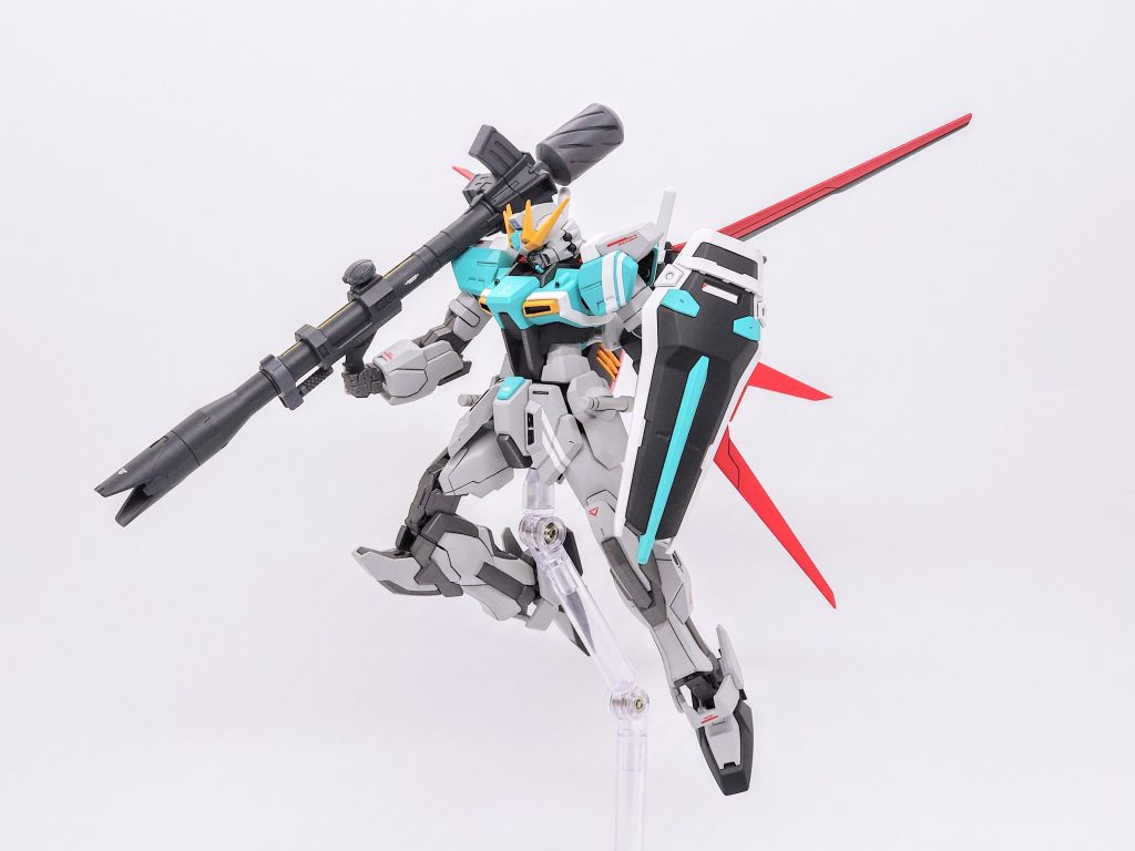 通常のストライカーパックも装備出来ます