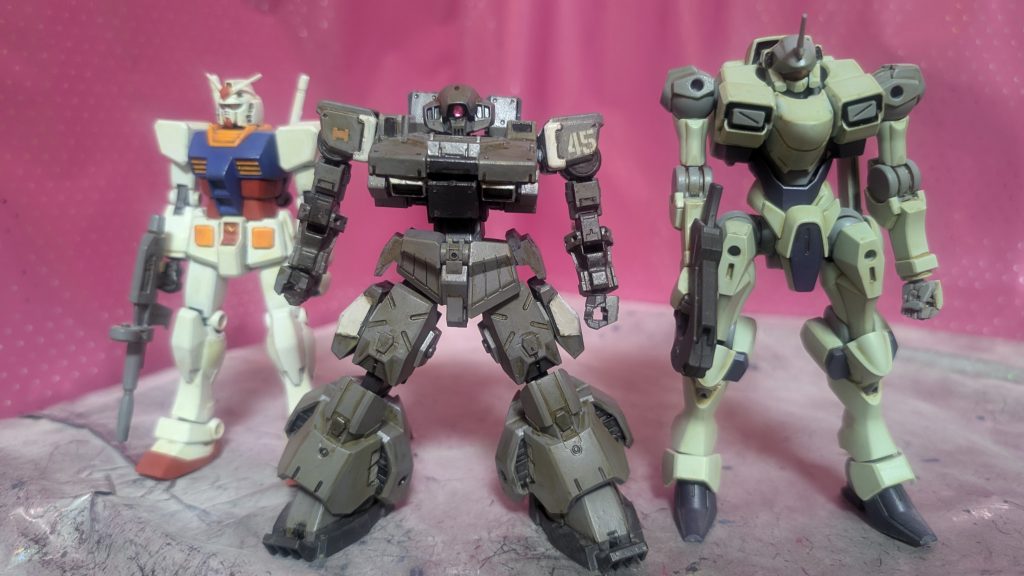 左から1/144ガンダム、プロドロス(アーリータイプ)HGザウォート。プロドロスの設定では18.6mだけど、少し背が低いのはご愛嬌(苦笑)