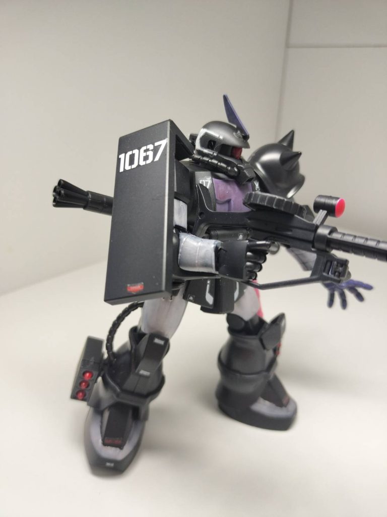 マシンガンのスコープは発色良好