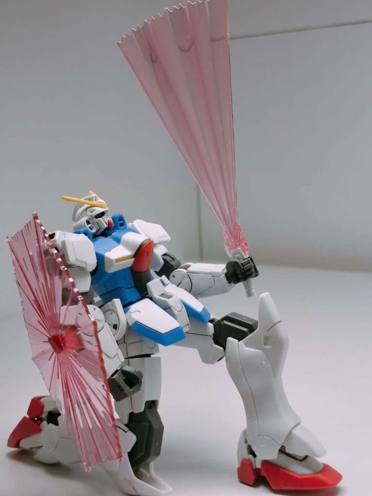 ⋯からの、万博ガンダム風ポーズ