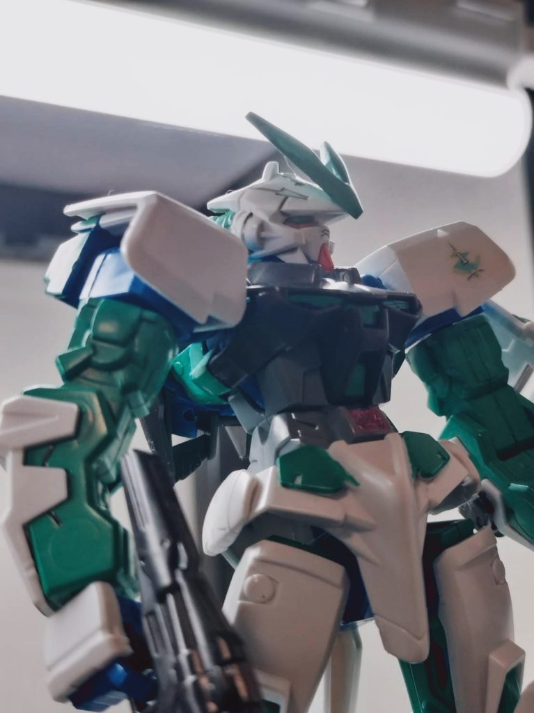 試験的にポスカで塗ってみました。水性塗料なので剥がれやすいけれど、失敗しても削りやすく調整は容易かと。