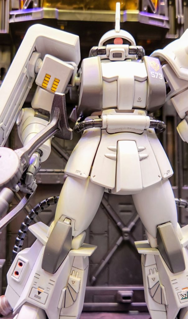 白がメインの機体で、且つ使いなれない色を塗るのが難しかったです。もう少し練習しようと思いました。