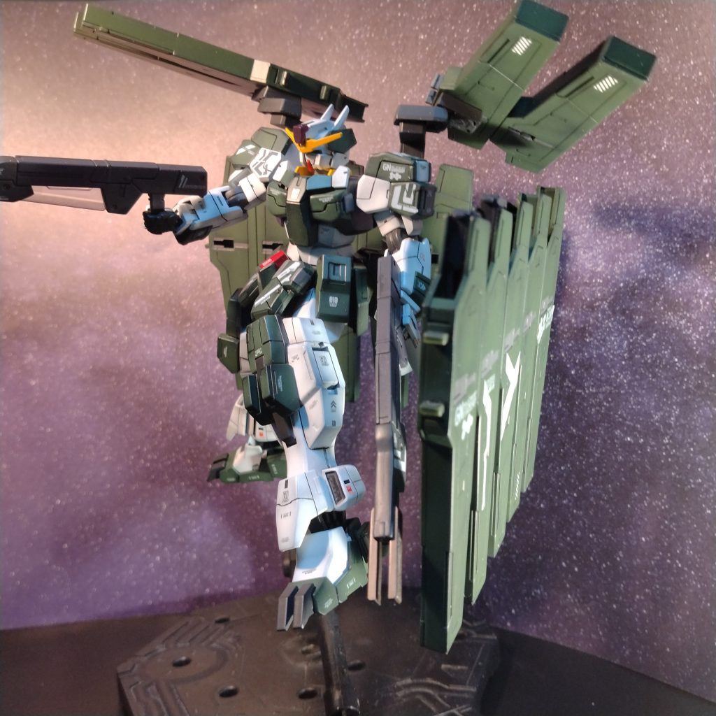 スジ彫り入れてのグラデーション塗装です!😄