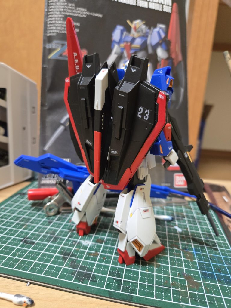 ゼロから始めるガンプラ生活9体目–3枚目/制作者：英吉