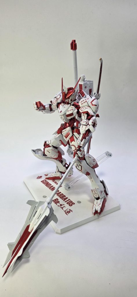 今回もデカールを自作しリサーキュレーションマークを赤にキット付属のマーキングシールをパソコンでスキャンして赤色のものを作成。その他はコーションデカールとアシタのデカール。