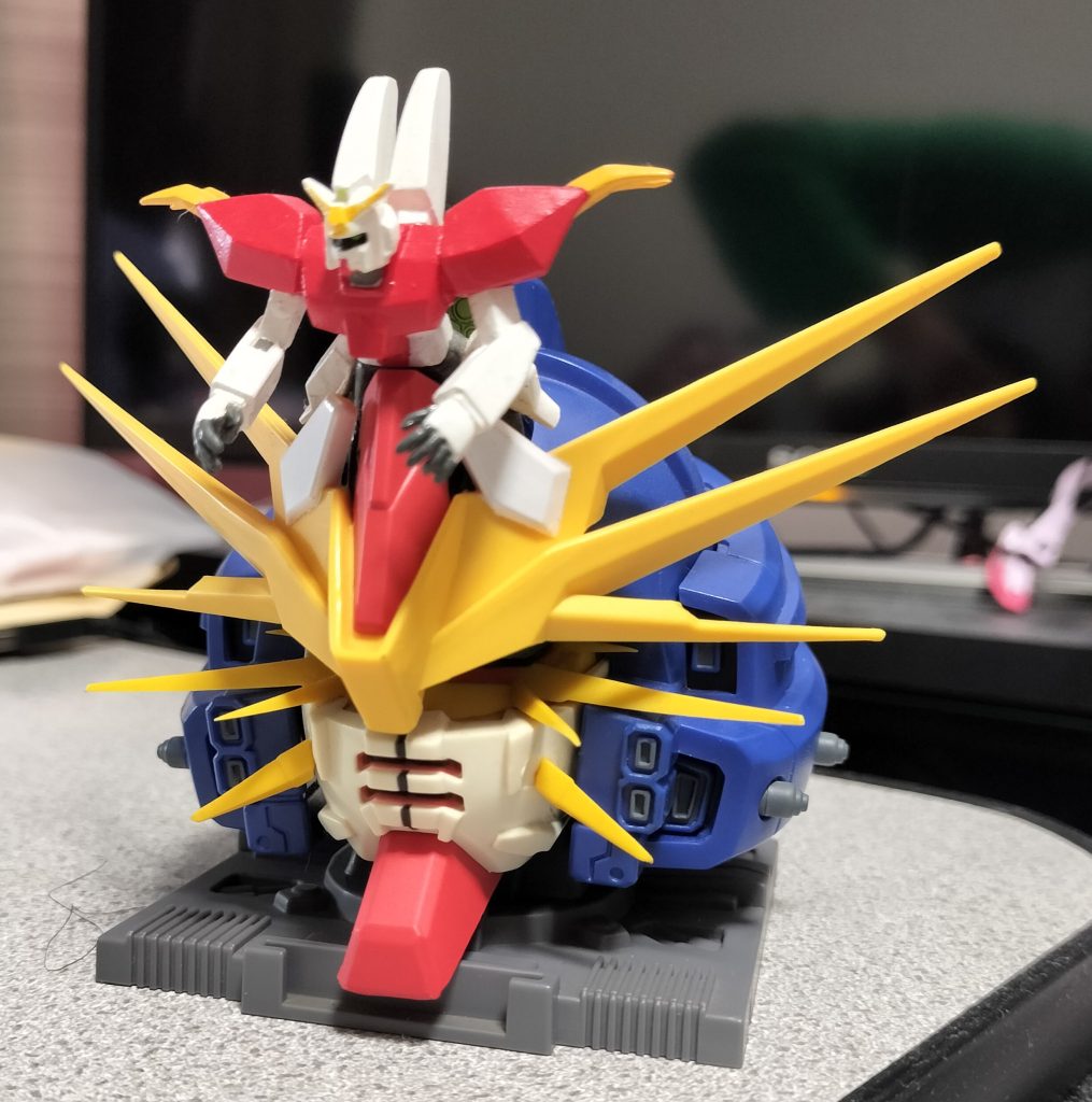 改造前状態ですデビルコロニーの公式立体化は、この「組立式MSヘッドディスプレイコレクション」しかないと思われるので、それをカッコ良く改造出来たのは非常に嬉しいです!