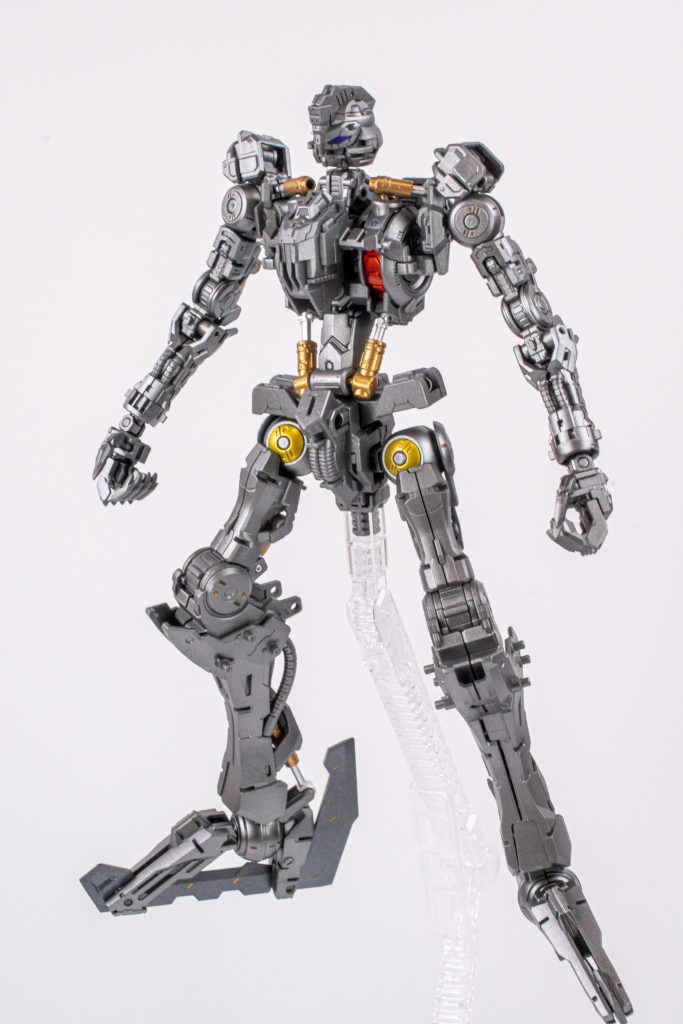 内部フレームになります。内部フレームのほとんどはスターブライトアイアンで塗装しています。こちらもワンポイントとして、オレンジのキャンディ塗装を施しているのですが、外装をかぶせた関係でほとんど見えなくなってしまいました笑