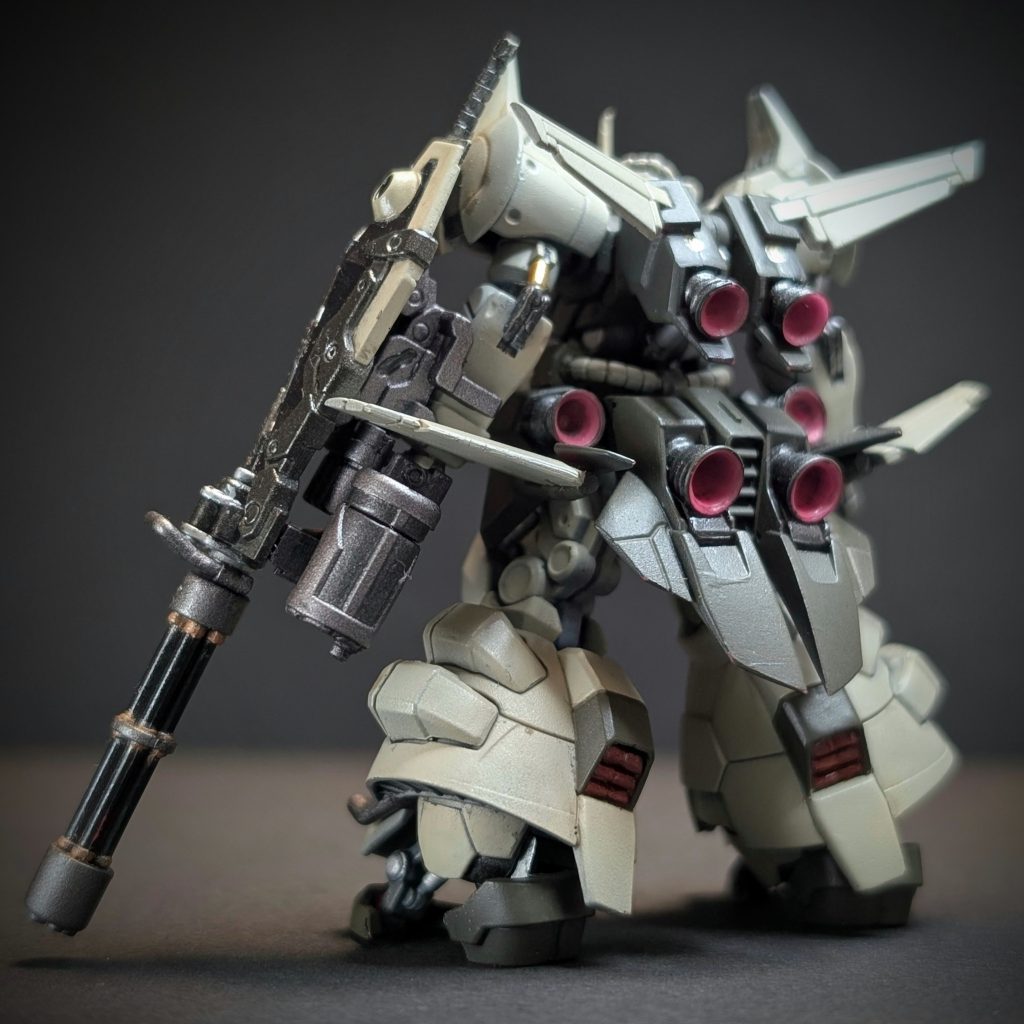 後ろ姿も男前です