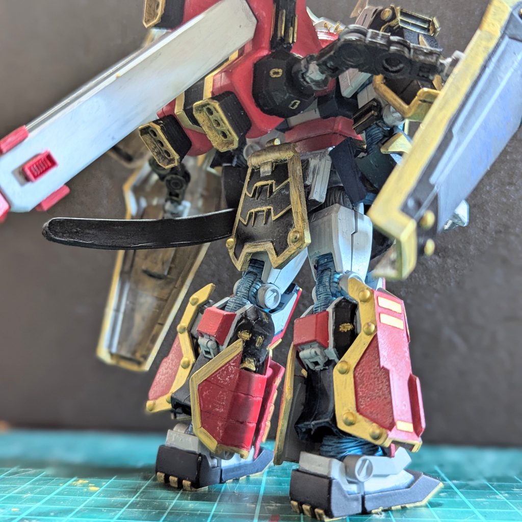 後ろ草摺は大鋼、盾のアームは全部ボールデンに置き換え。