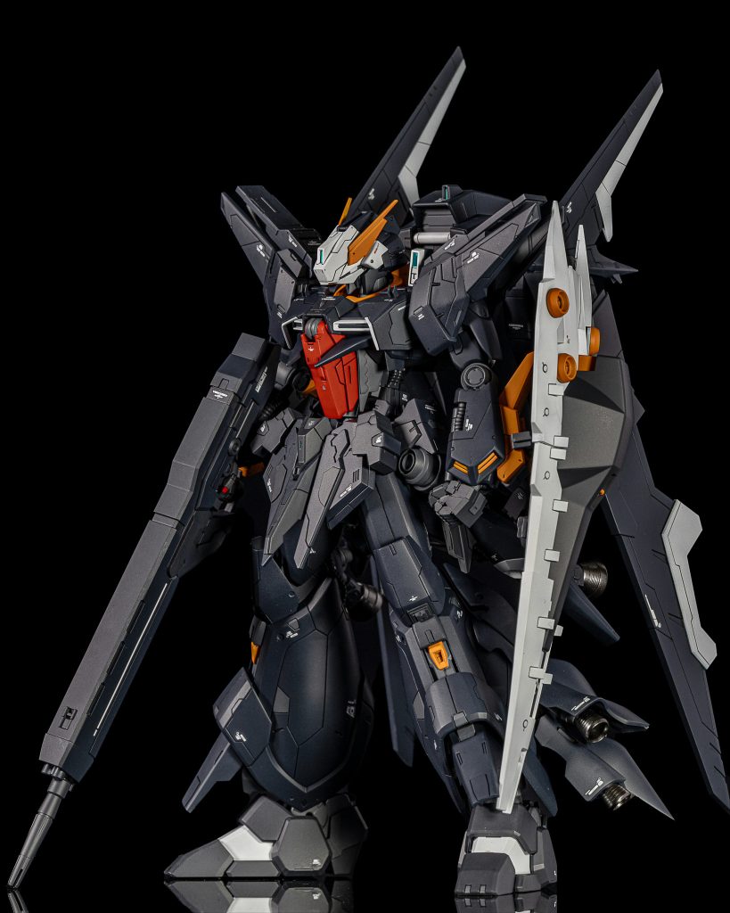 正面立ち姿優先で制作したので、ポージングは無しです。