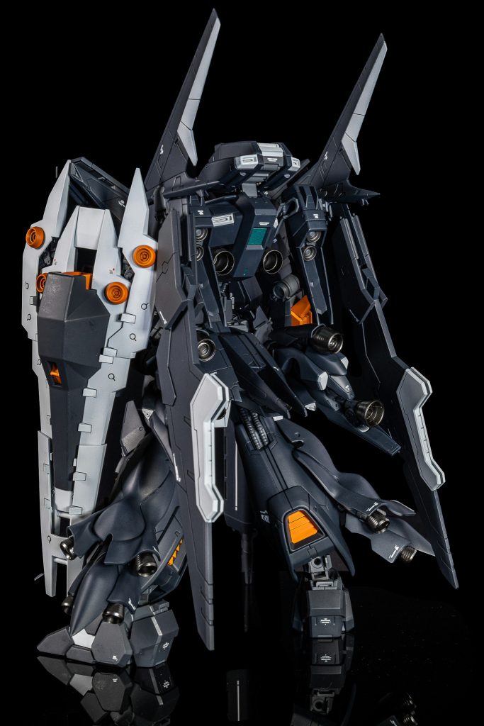 背面元々のリントのバインダーが短かったのでΞのもので大型化してます。