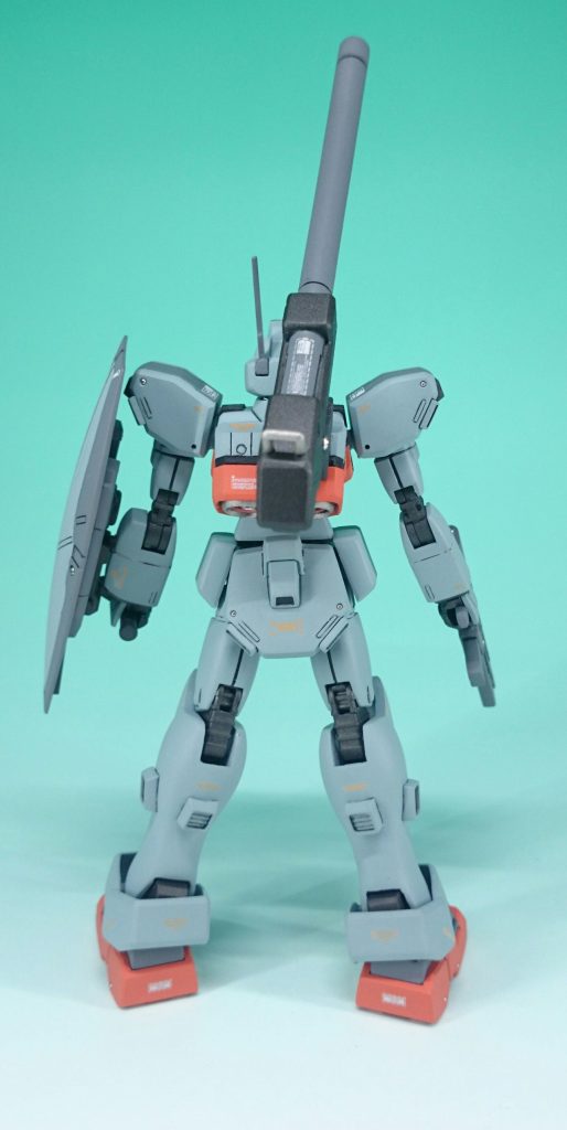 主に腕、脚は関節をF91から流用。胸部はHG Gアルケイン塗装は缶スプレーです。