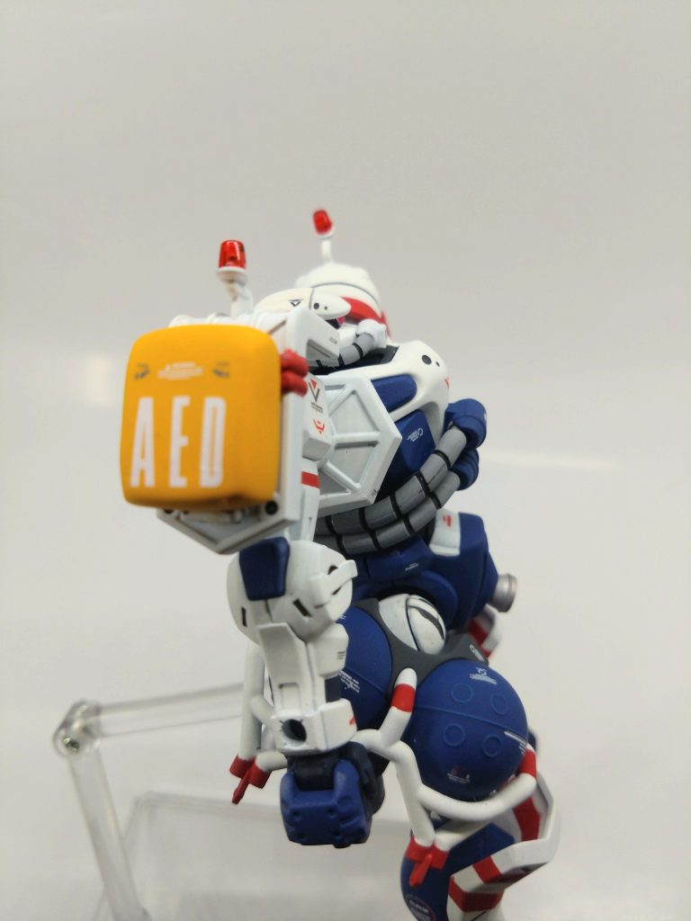 右肩にAEDを設置。