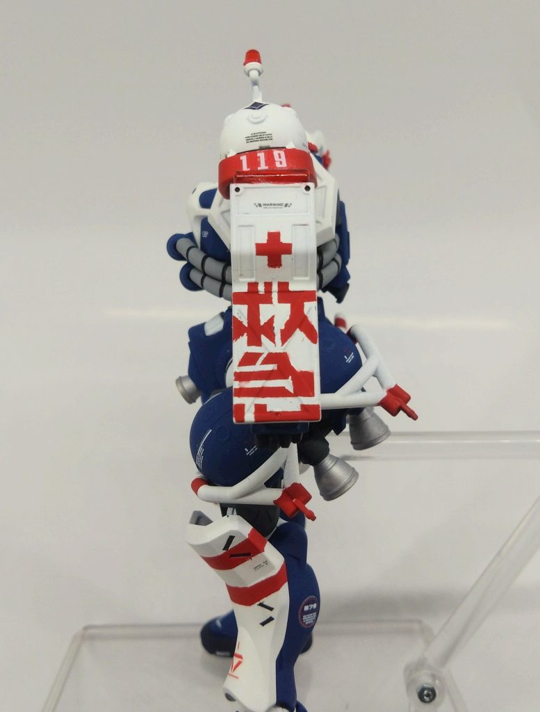 警察のロゴに似せようと頑張りましたがコレはもうデザインセンスですね⋯小学生の息子に読めるか伺い、OK頂きました。赤十字のマークは救急車には使われてないんですが今回はわかり易くする為に使用。アスクレピオスは難しすぎる。