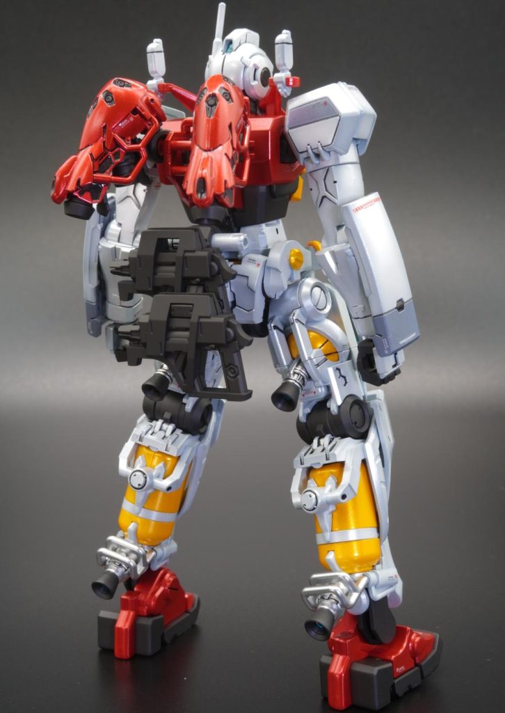 パーツ構成も細かいので塗り分けもしやすかったです。ジークアクスの作品の機体は、どれもエヴァっぽい…