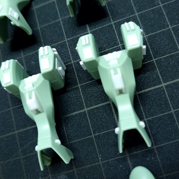 前回のティックバランに続き、オプション装備(？🤔)のMSを作成中です☺️　腰痛のためすぐに活動限界となるので、少しずつのんびりとやってます😅　(お酒が入ると暴走モードに突入します…😆)（4枚目）
