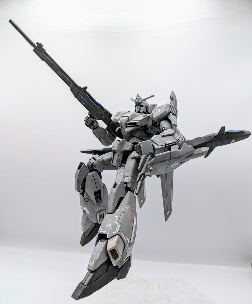 スラリとしてスタイルは抜群。