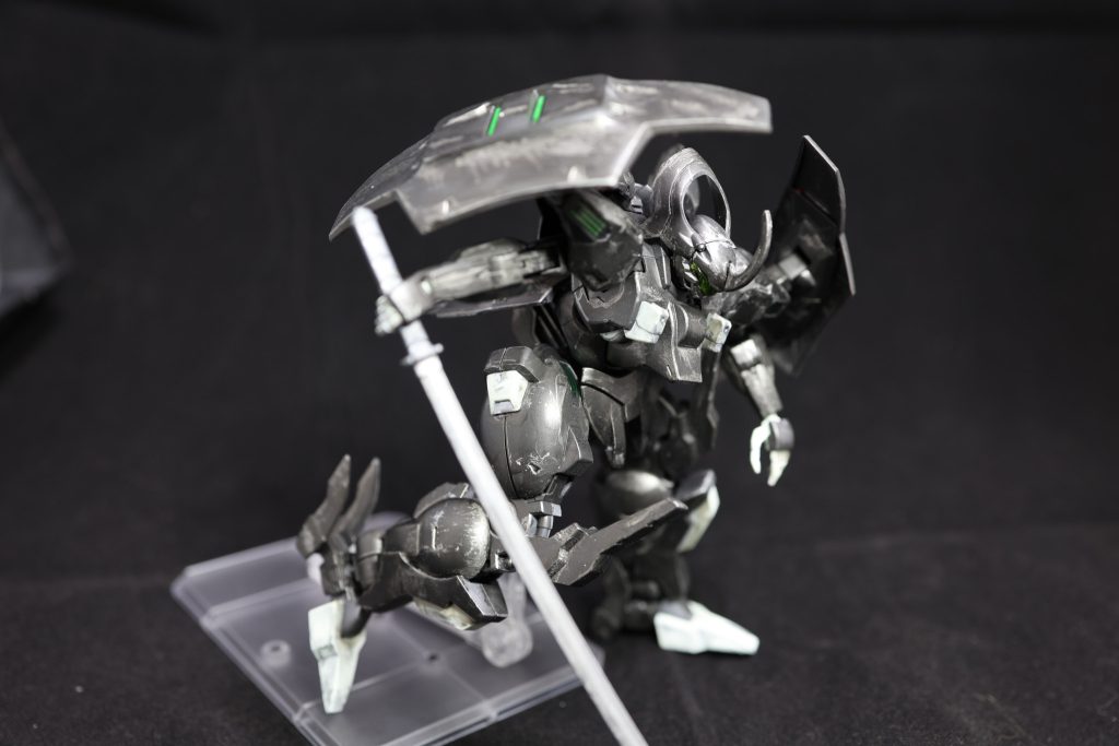 黒い剣士っぽいダリルバルデ–2枚目/制作者：Blanc_mjrn