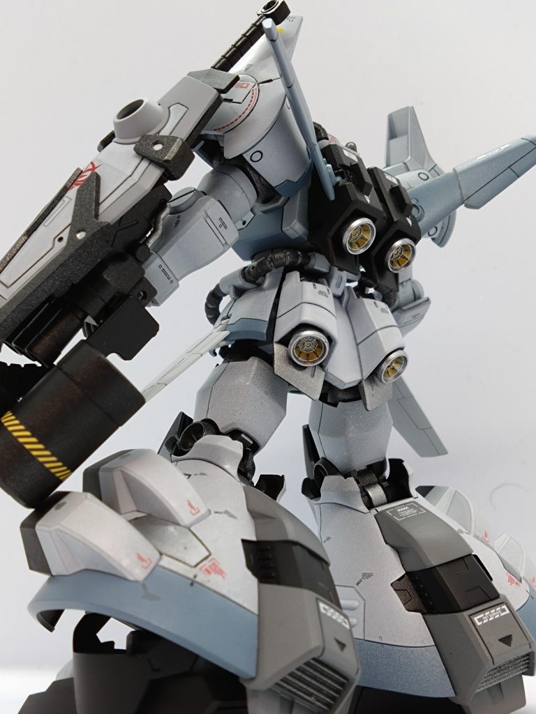 バックパックの翼は短い気がしたので伸長と形状変更