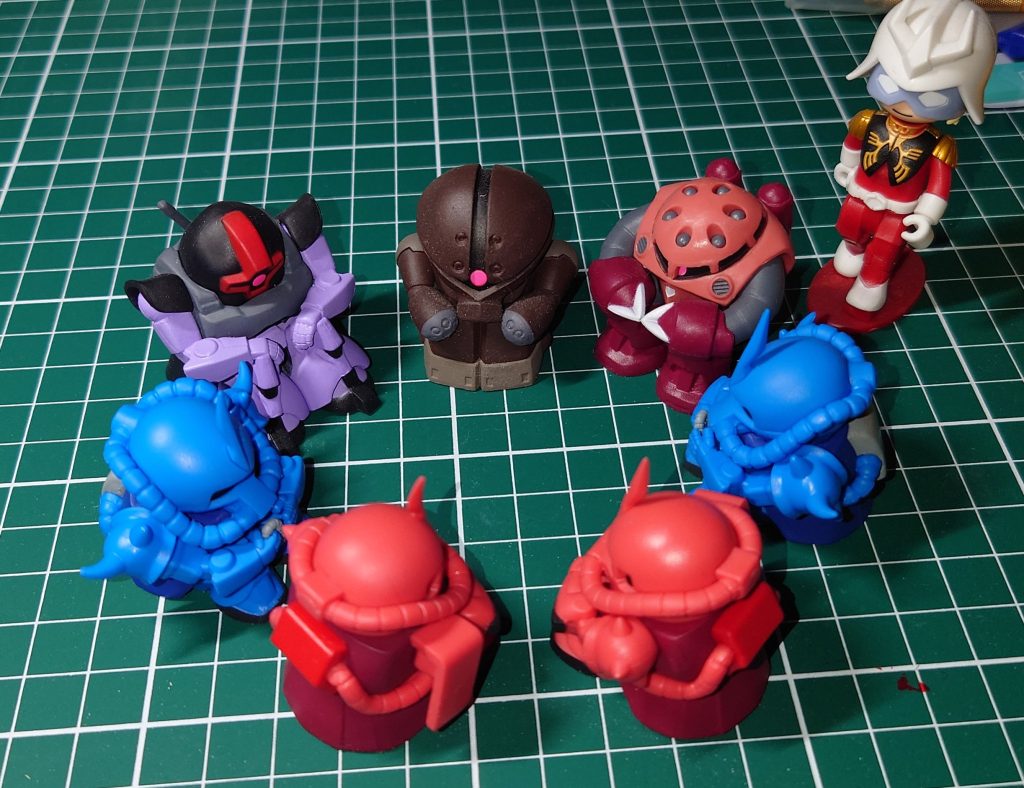 作品名：ジークアクス振り返り回<p>アッガイ「えー、機動戦士ガンダムジークアクスの振り返りを行います」 グフ「俺、出てない」 ズゴック「私も出てないですけど、SEEDfreedomで暴れまわれたし…」 シャアザク「私なんてシャア少佐に乗り捨てされたんですよ […]</p>