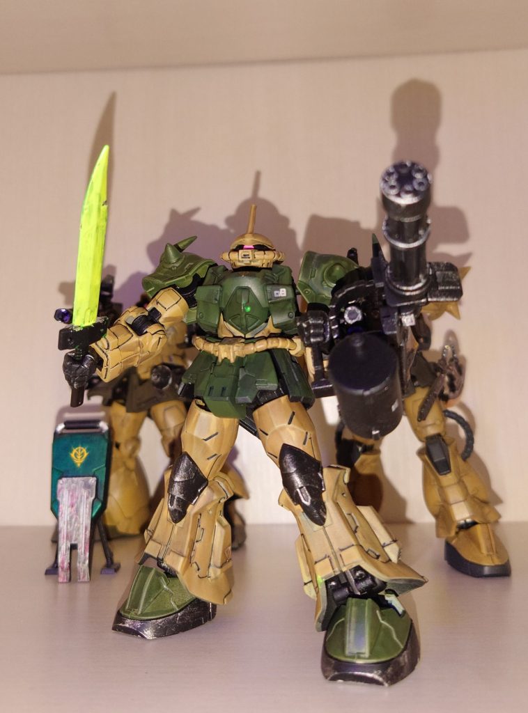 この画像で合成したらドムが消えたので不採用