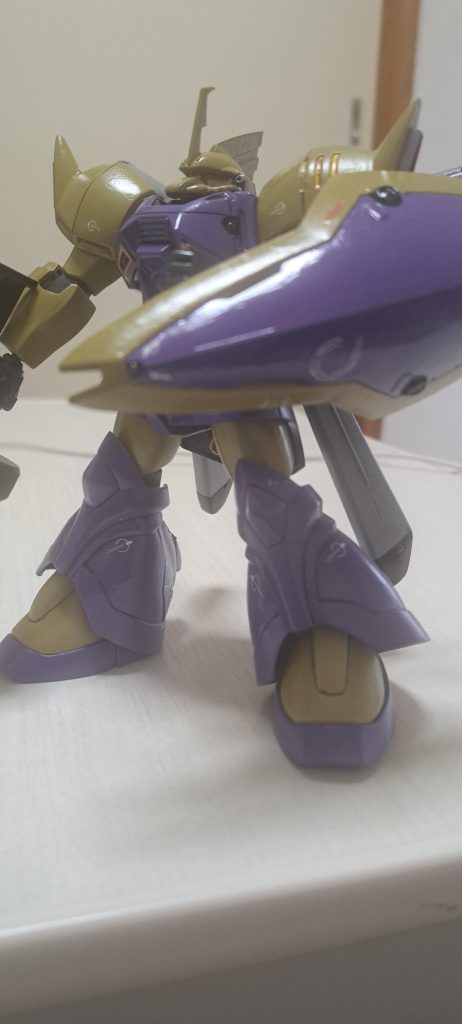 筆塗り全塗装、少しスジ彫り、スミ入れ、少しデカール。